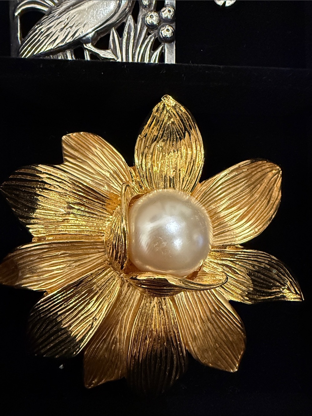 Gold Flower Pearl Brooch - Women Jewelry (Grosse?)
